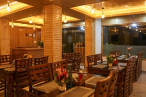 The Apple House Jagatsukh - Multicuisine Dining